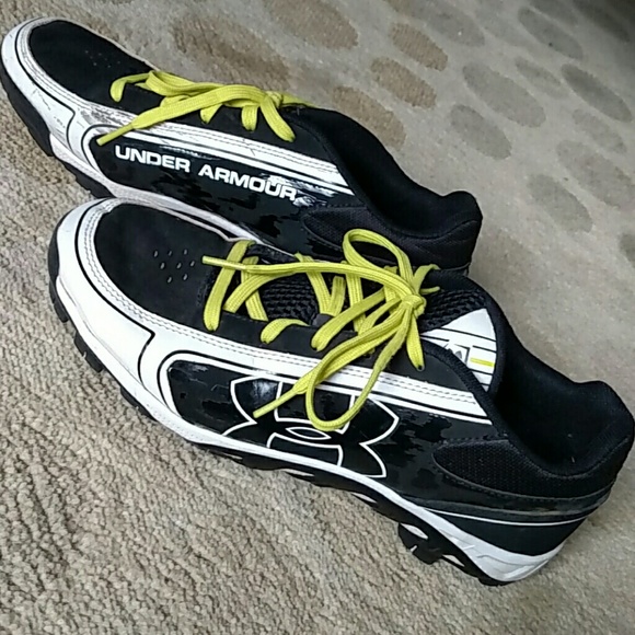 Under Armour Shoes - Under Armour Glyde- Women's Softball Cleats Size 9